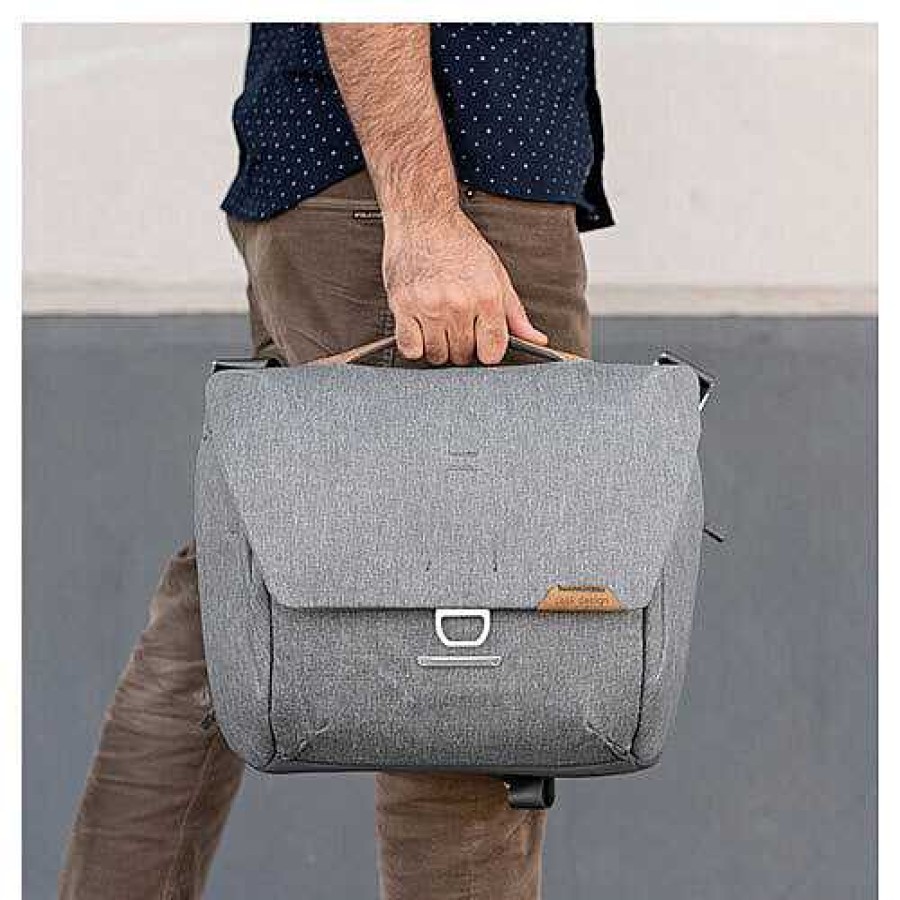 Peak Design Peak Design Everyday Messenger Bag 13L Version 2 - Ash Grey Slings, Shoulder & Messenger Bags