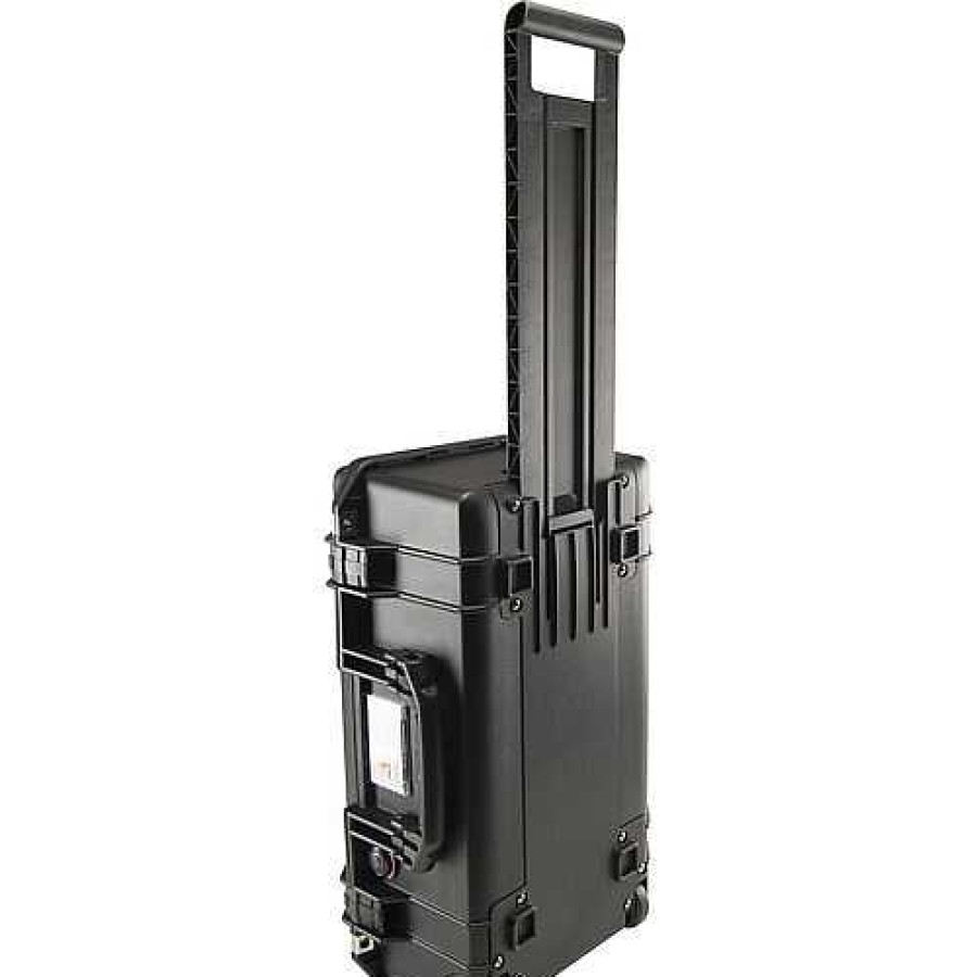 Pelican Pelican 1535 Medium Wheeled Air Case - With Dividers Hard Cases