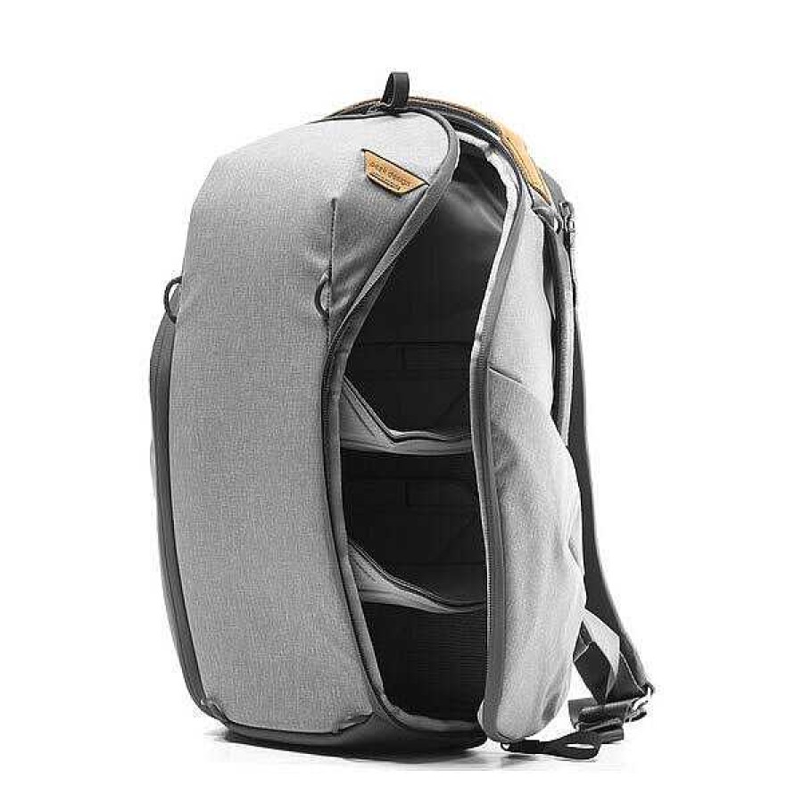 Peak Design Peak Design Everyday Zip Backpack - 20L - Ash Backpacks