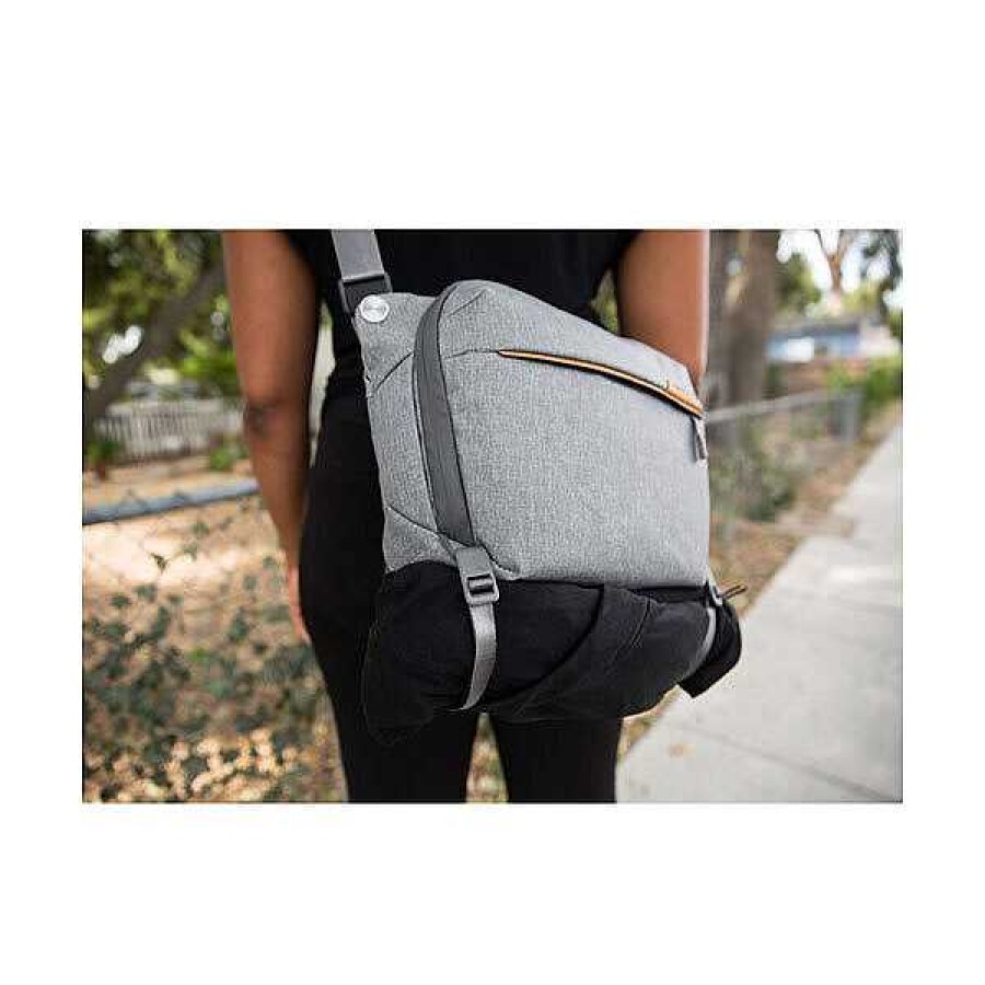 Peak Design Peak Design Everyday Sling 6L - Ash Slings, Shoulder & Messenger Bags